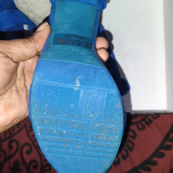 Heels - Picture 4 of 4